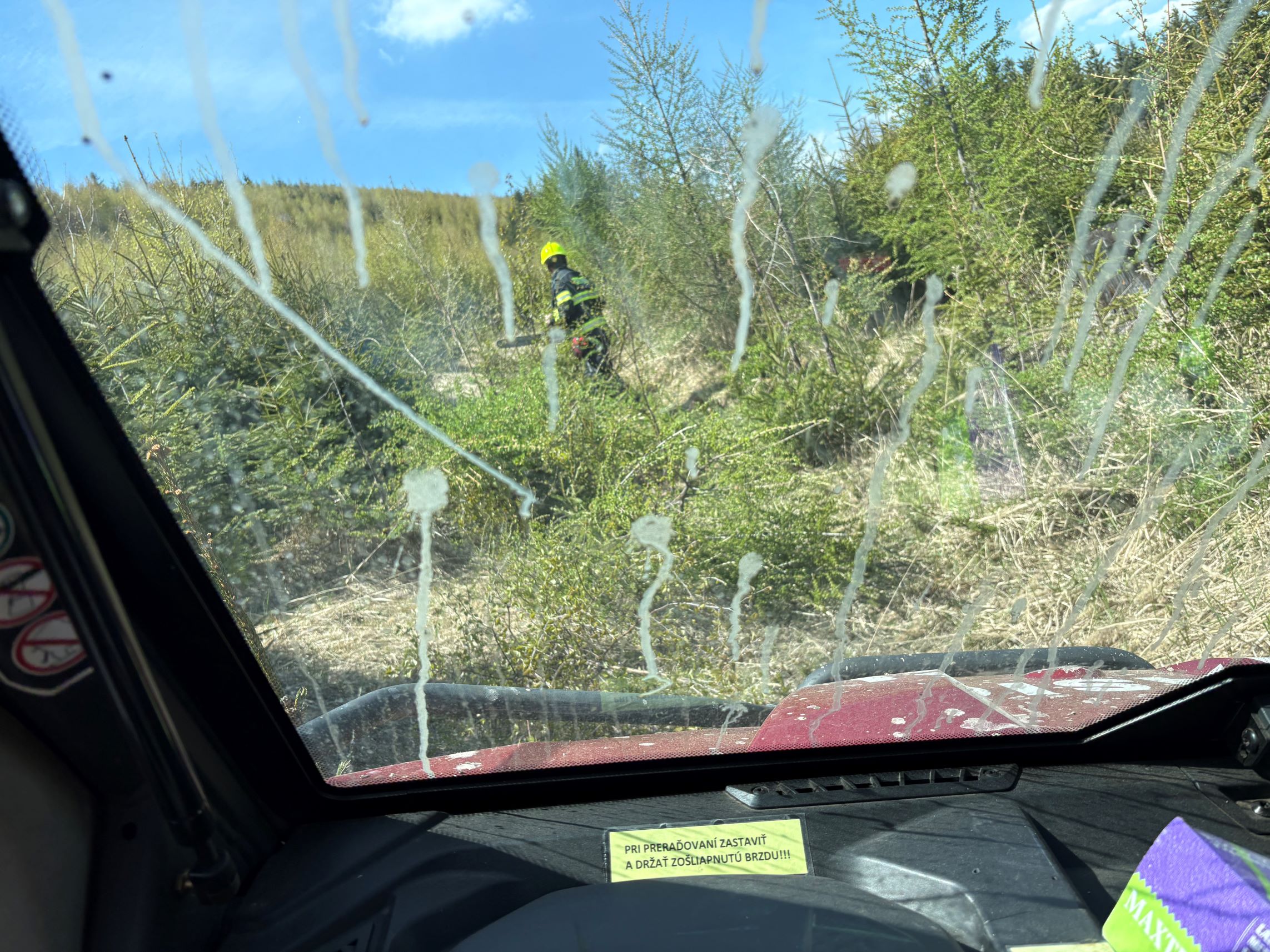 Požiar lesa v Nesluši 28.4.2026